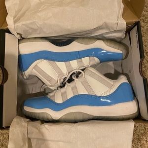 Jordan 11 Low unc